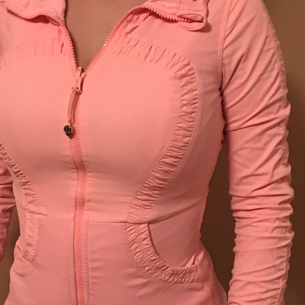 Lululemon women’s jacket size 2